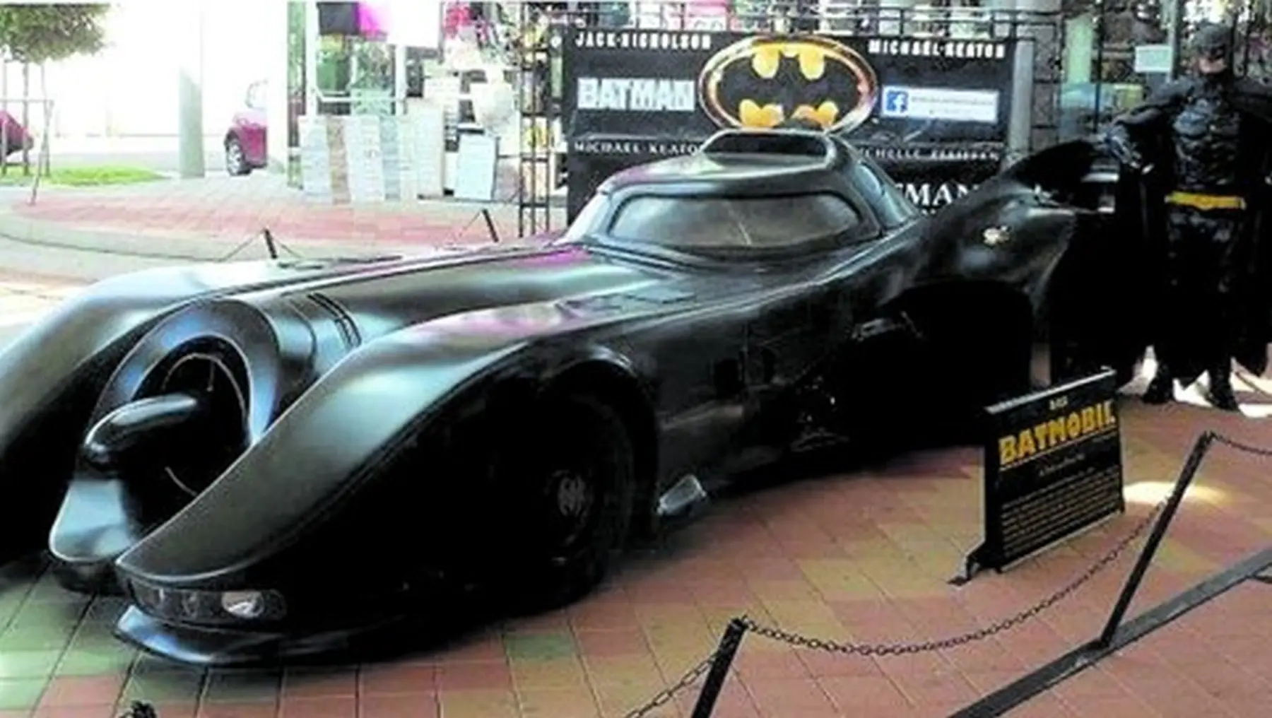 Batmobile 1989 Replica